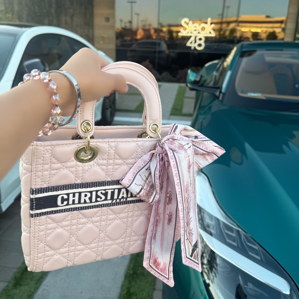 Women’s fashion crossbody bag